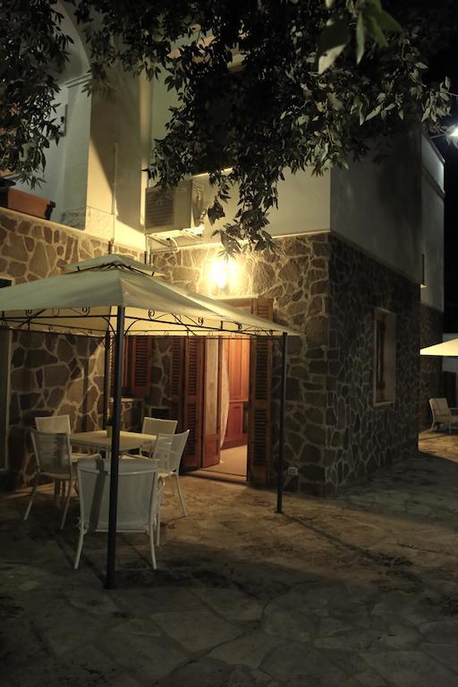 Villa Curri 洛科罗通多 外观 照片